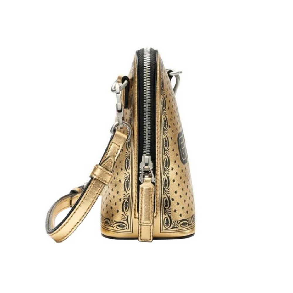 GUCCI BAG…Come with GUCCI storage bag.